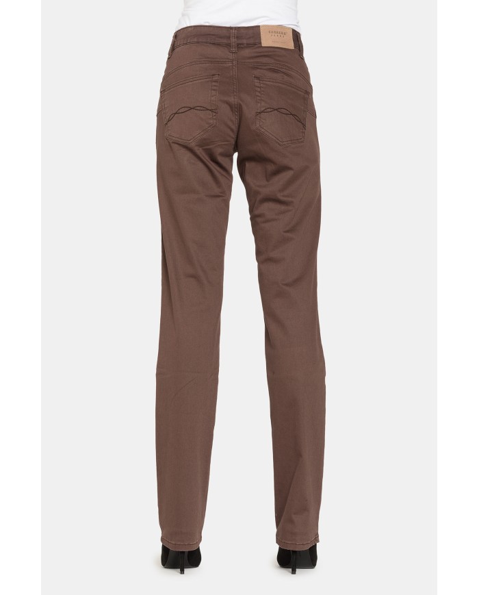 PANTALONI IN GABARDINA STRETCH. Vita alta e gamba regolare.