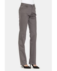 PANTALONI IN GABARDINA STRETCH. Vita alta e gamba regolare.