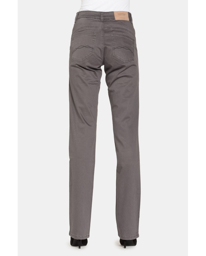 PANTALONI IN GABARDINA STRETCH. Vita alta e gamba regolare.