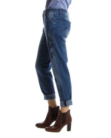 JEANS STRETCH MOD 753. Vita alta e gamba regolare.