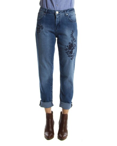 JEANS STRETCH MOD 753. Vita alta e gamba regolare.