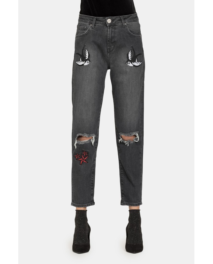 JEANS STRETCH MOD. 753. Vita alta e gamba regolare.