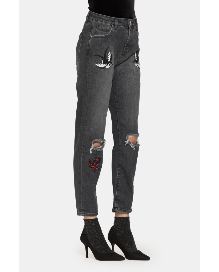 JEANS STRETCH MOD. 753. Vita alta e gamba regolare.