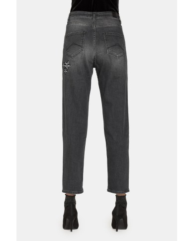 JEANS STRETCH MOD. 753. Vita alta e gamba regolare.