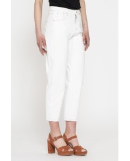 JEANS IN TESSUTO STRETCH 12,5 oz. Vita alta e gamba comfort.