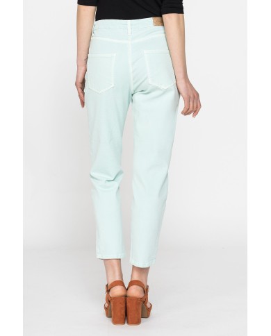 PANTALONE IN COLOR JEANS STRETCH MOD. 753. Vita regolare e gamba morbida.