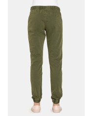 PANTALONE SPORTIVO 100% COTONE. Vita e fianchi regolari.