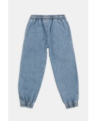 JEANS CON ELASTICO IN VITA E SUL FONDO. Vita e gamba regolare.