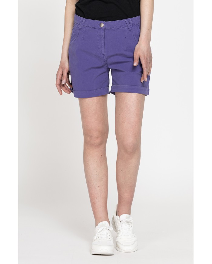 SHORT LEGGERO IN POPELINE.