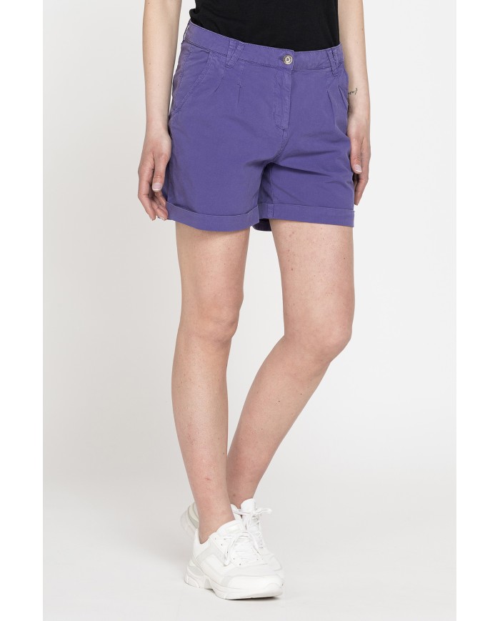 SHORT LEGGERO IN POPELINE.