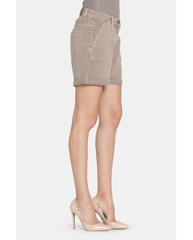 SHORT IN JEANS COLOR STRETCH. MOD. 757. Vita regolare e gamba morbida.