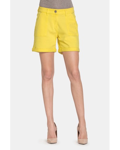 SHORT IN JEANS COLOR STRETCH. MOD. 757. Vita regolare e gamba morbida.