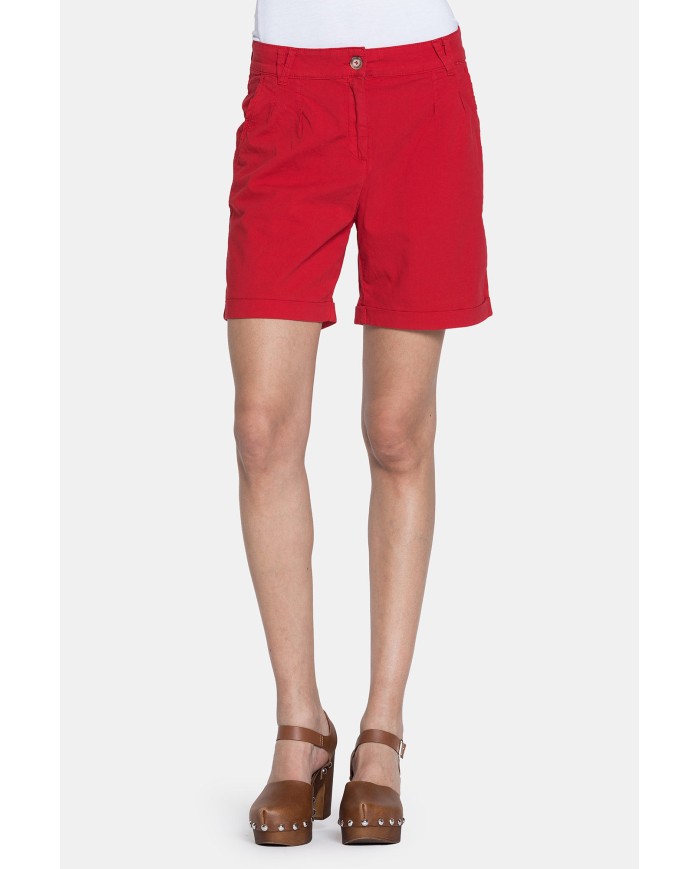 PANTALONE CORTO IN POPELINE STRETCH. Vita regolare