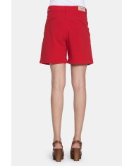 PANTALONE CORTO IN POPELINE STRETCH. Vita regolare