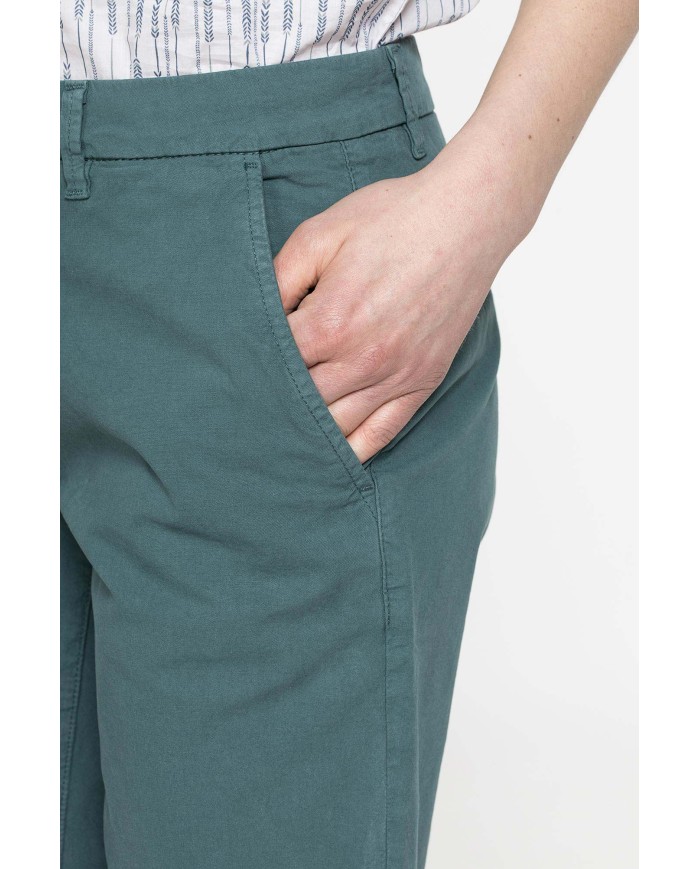 BERMUDA BASIC IN POPELINE STRETCH