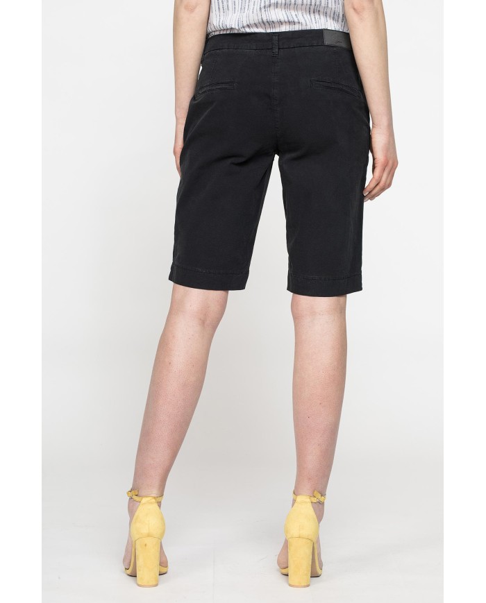 BERMUDA BASIC IN POPELINE STRETCH