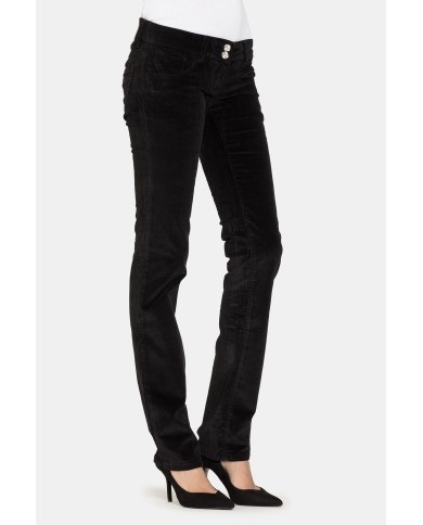 PANTALONI IN VELLUTO STRETCH. Vita bassa e gamba slim.