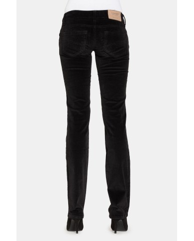 PANTALONI IN VELLUTO STRETCH. Vita bassa e gamba slim.