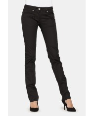 PANTALONI IN GABARDINA STRETCH. Vita bassa e gamba slim.