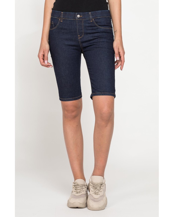 LEGG-JEANS CORTO IN TESSUTO SUPER STRETCH