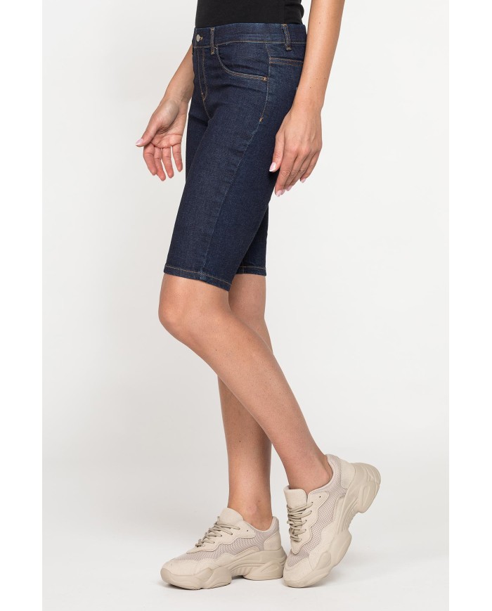 LEGG-JEANS CORTO IN TESSUTO SUPER STRETCH