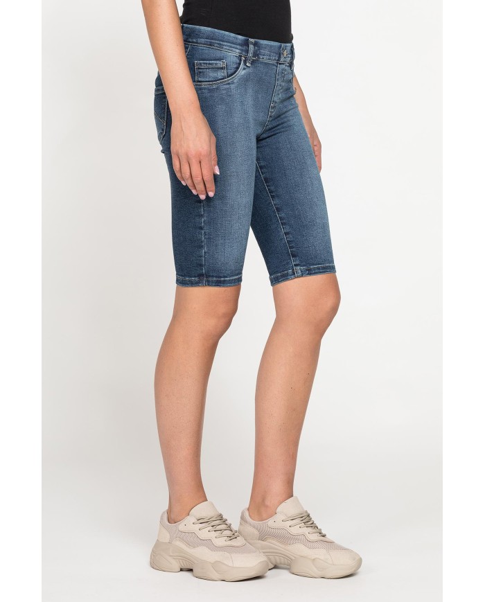 LEGG-JEANS CORTO IN TESSUTO SUPER STRETCH