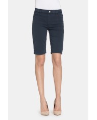 LEGG-JEANS IN TESSUTO SUPER STRETCH MOD 767. Vita regolare e gamba stretta.