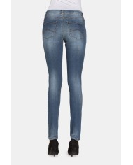 LEGG-JEANS IN TESSUTO SUPER STRETCH. Vita regolare e gamba stretta
