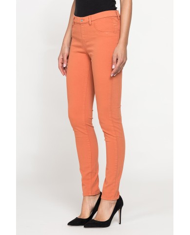 LEGG-JEANS SUPER STRETCH MOD. 767. Vita regolare e gamba stretta.