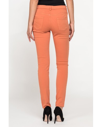 LEGG-JEANS SUPER STRETCH MOD. 767. Vita regolare e gamba stretta.