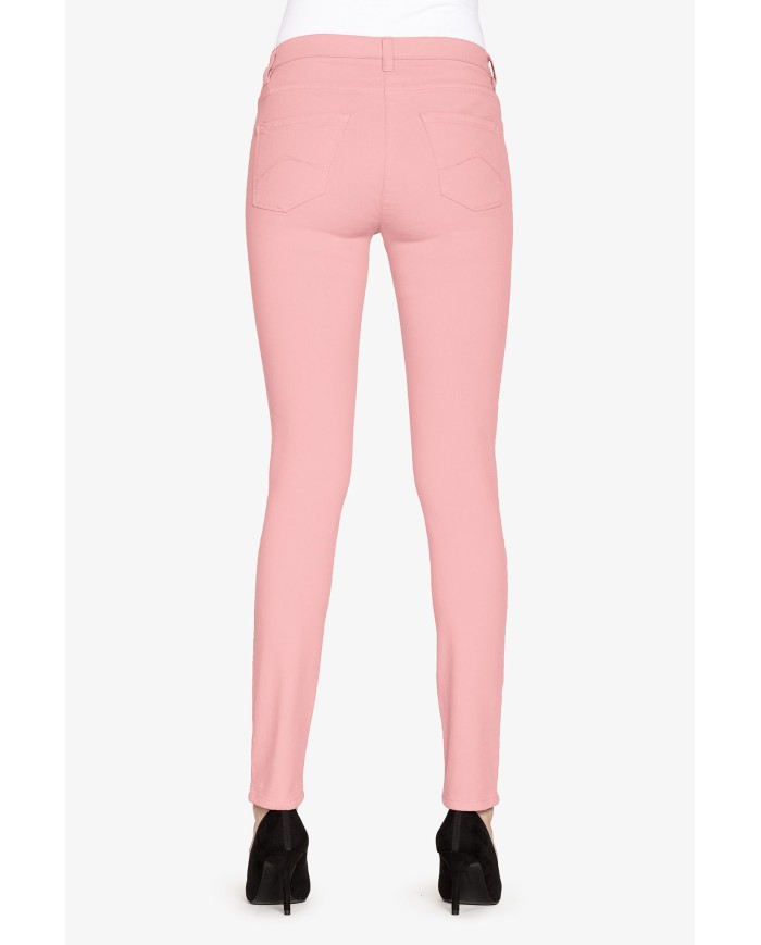 LEGG-JEANS SUPER STRETCH MOD. 767. Vita regolare e gamba stretta.