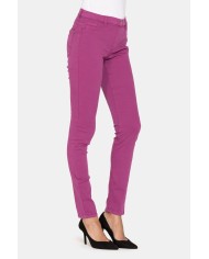 LEGG-JEANS SUPER STRETCH MOD. 767. Vita regolare e gamba stretta.