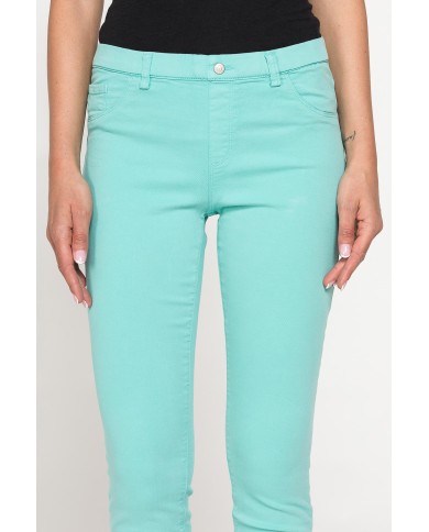 LEGG-JEANS SUPER STRETCH MOD. 767. Vita regolare e gamba stretta.