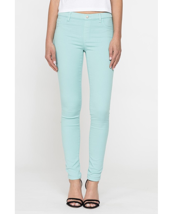 LEGG-JEANS SUPER STRETCH MOD. 767. Vita regolare e gamba stretta.