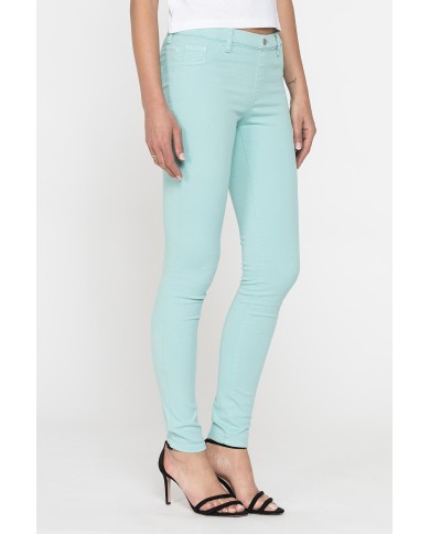 LEGG-JEANS SUPER STRETCH MOD. 767. Vita regolare e gamba stretta.