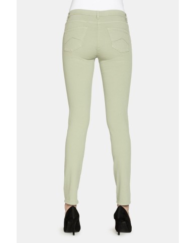 LEGG-JEANS SUPER STRETCH MOD. 767. Vita regolare e gamba stretta.