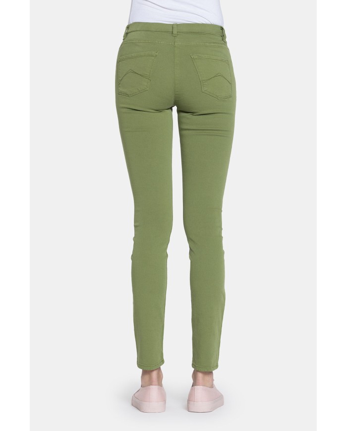 LEGG-JEANS SUPER STRETCH MOD. 767. Vita regolare e gamba stretta.