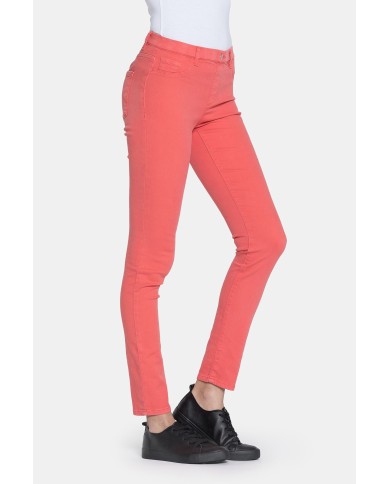 LEGG-JEANS IN GABARDINA LEGGERA MOD. 767. Vita regolare e gamba stretta.