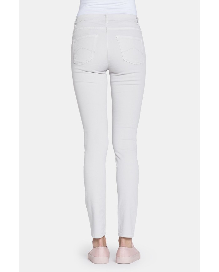 LEGG-JEANS IN GABARDINA LEGGERA MOD. 767. Vita regolare e gamba stretta.