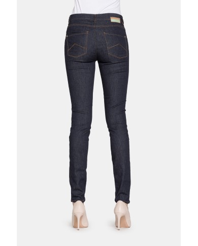 LEGG-JEANS SUPER STRETCH MOD 767. Vita regolare e gamba stretta.