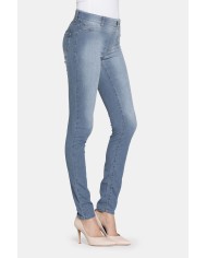 LEGG-JEANS SUPER STRETCH MOD 767. Vita regolare e gamba stretta.