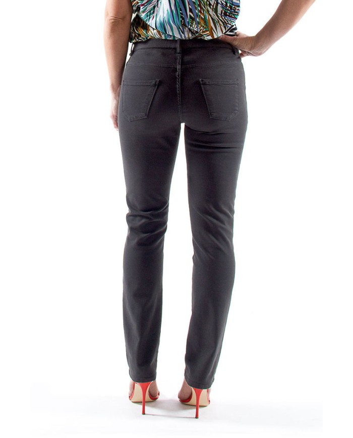 LEGG-JEANS SUPER STRETCH. MOD. 767. Vita regolare e gamba regolare