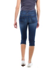 LEGG-JEANS IN TESSUTO SUPER STRETCH.  Vita regolare e gamba stretta.