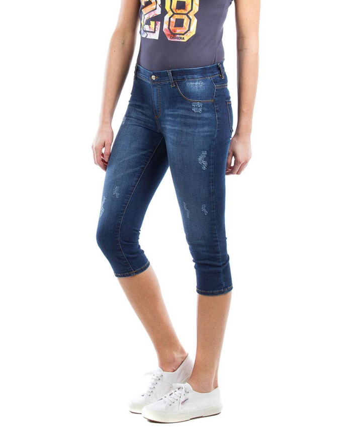 LEGG-JEANS IN TESSUTO SUPER STRETCH.  Vita regolare e gamba stretta.