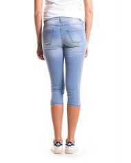 LEGG-JEANS IN TESSUTO SUPER STRETCH.  Vita regolare e gamba stretta.