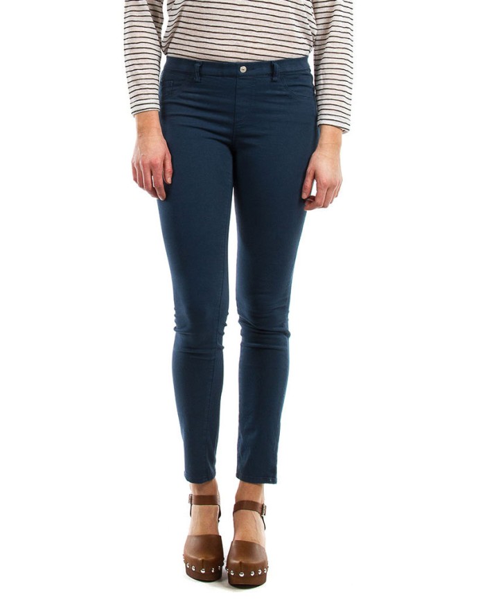 LEGG-JEANS SUPER STRETCH. MOD. 767. Vita regolare e gamba stretta