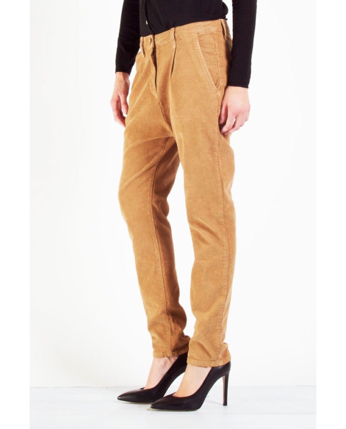 VELLUTO 1000r STRETCH MOD. 771. Cavallo basso e gamba regolare.