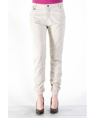 JOGGER JEANS COLORATO MOD 771. Cavallo basso e gamba regolare.