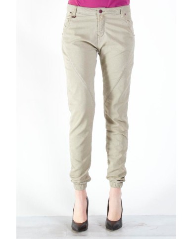 JOGGER JEANS COLORATO MOD 771. Cavallo basso e gamba regolare.