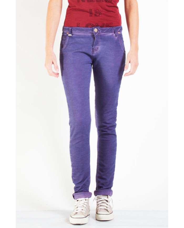 JOGGER JEANS COLORATO MOD 771. Cavallo basso e gamba regolare.